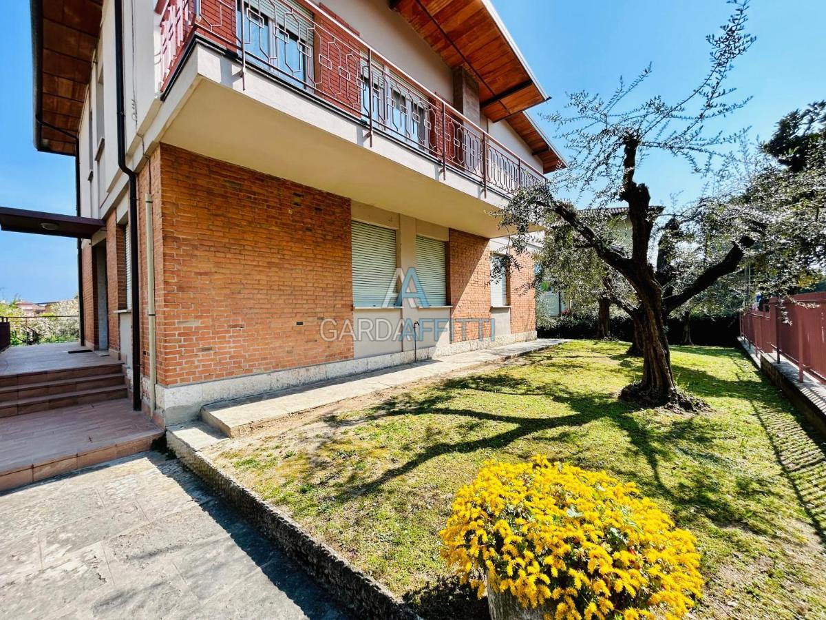 Ares Apartment - Vicino Al Lago Di Garda E Alla Stazione Treno Desenzano del Garda Eksteriør bilde