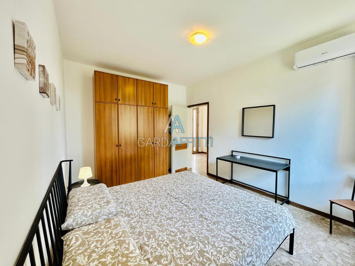 Ares Apartment - Vicino Al Lago Di Garda E Alla Stazione Treno Desenzano del Garda Eksteriør bilde