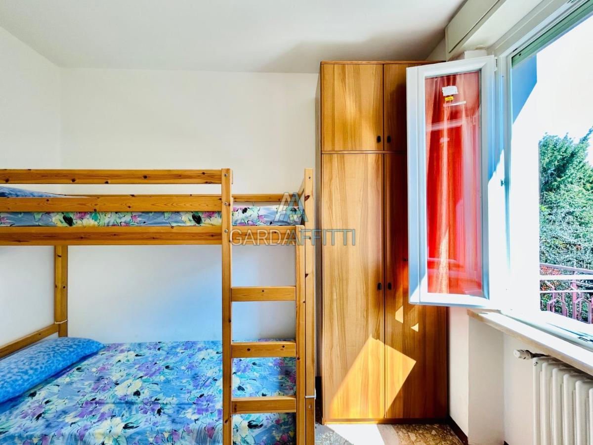 Ares Apartment - Vicino Al Lago Di Garda E Alla Stazione Treno Desenzano del Garda Eksteriør bilde