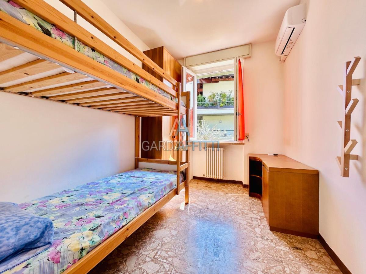 Ares Apartment - Vicino Al Lago Di Garda E Alla Stazione Treno Desenzano del Garda Eksteriør bilde