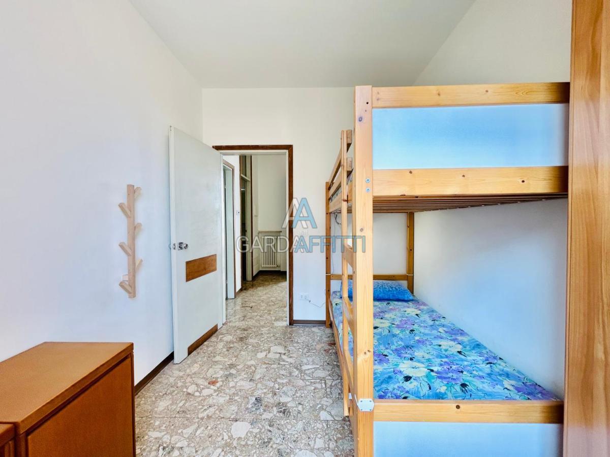 Ares Apartment - Vicino Al Lago Di Garda E Alla Stazione Treno Desenzano del Garda Eksteriør bilde